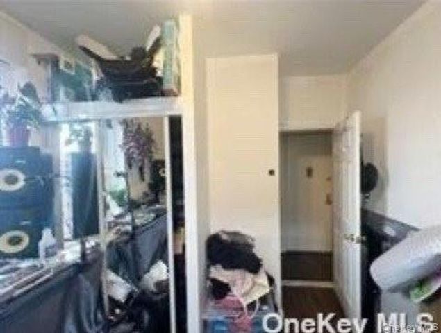 21-78 35 Street 5F, Astoria, NY 11105