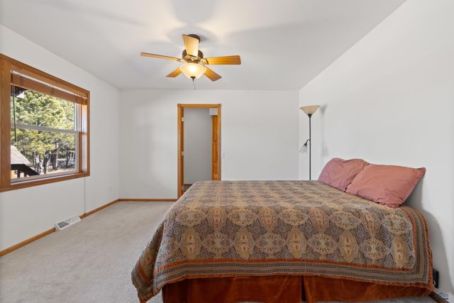 11981 MOUNTAIN LION LN, Hot Springs, SD 57747