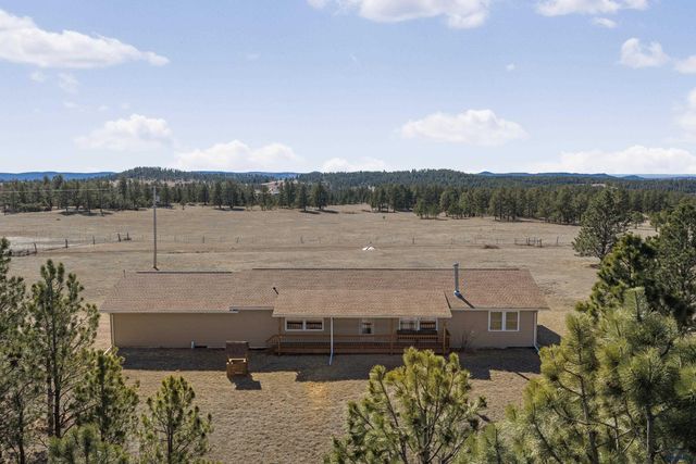 11981 MOUNTAIN LION LN, Hot Springs, SD 57747