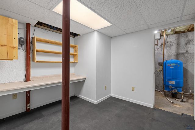 11981 MOUNTAIN LION LN, Hot Springs, SD 57747