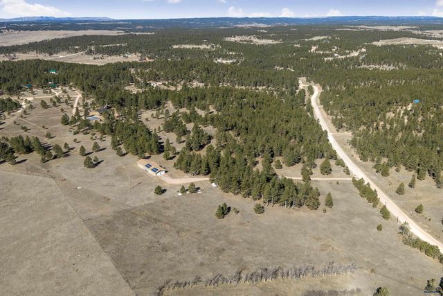 11981 MOUNTAIN LION LN, Hot Springs, SD 57747