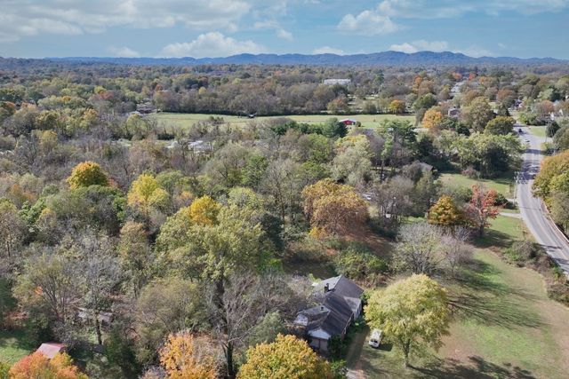 291 Haywood Ln, Nashville, TN 37211