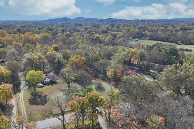 291 Haywood Ln, Nashville, TN 37211