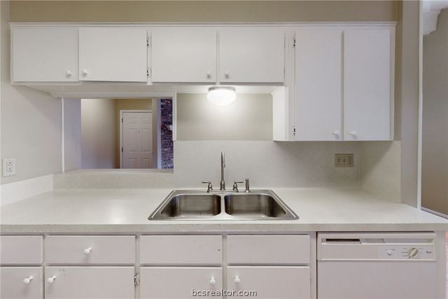 2519 Cross Timbers Drive, College Station, TX 77840