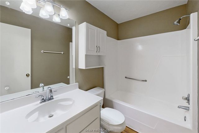 2519 Cross Timbers Drive, College Station, TX 77840