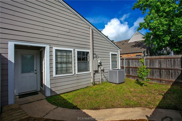 2519 Cross Timbers Drive, College Station, TX 77840