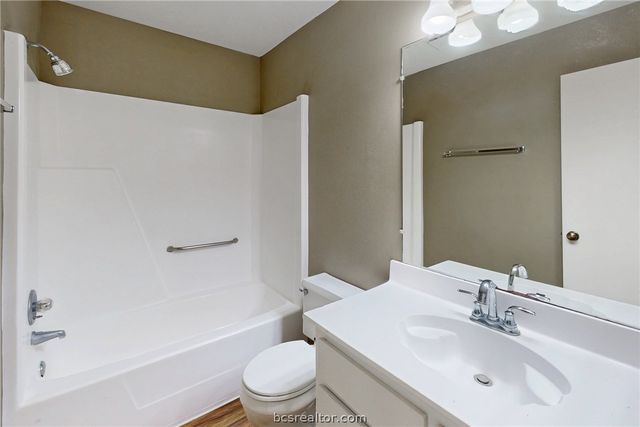 2519 Cross Timbers Drive, College Station, TX 77840