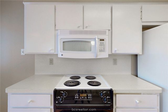 2519 Cross Timbers Drive, College Station, TX 77840
