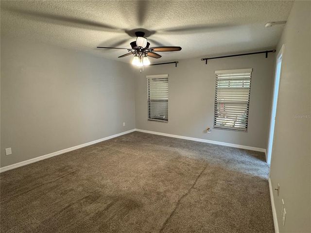 1936 SE 37TH COURT CIRCLE, Ocala, FL 34471