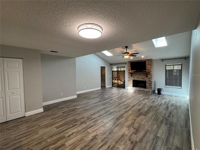1936 SE 37TH COURT CIRCLE, Ocala, FL 34471