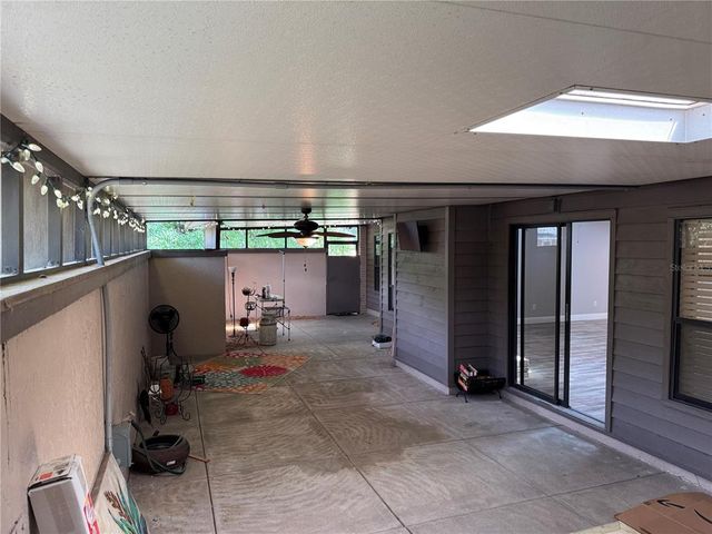 1936 SE 37TH COURT CIRCLE, Ocala, FL 34471