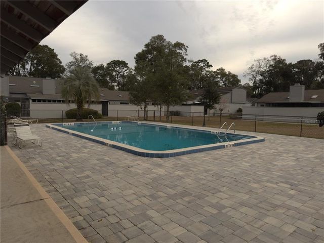 1936 SE 37TH COURT CIRCLE, Ocala, FL 34471