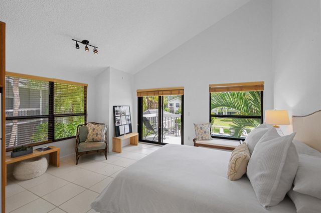 11863 Wimbledon Circle 532, Wellington, FL 33414