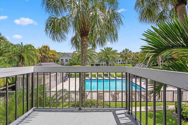 11863 Wimbledon Circle 532, Wellington, FL 33414