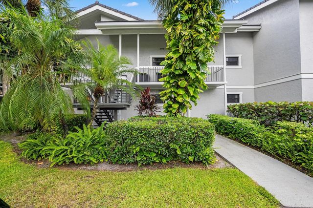 11863 Wimbledon Circle 532, Wellington, FL 33414