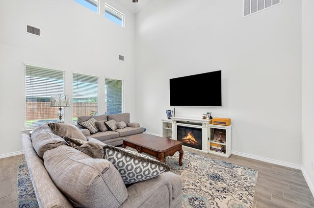 920 Arkan Lane, Fort Worth, TX 76120