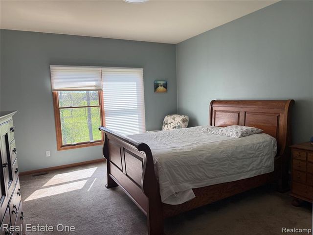 1374 Blue Heron Drive, Highland, MI 48357