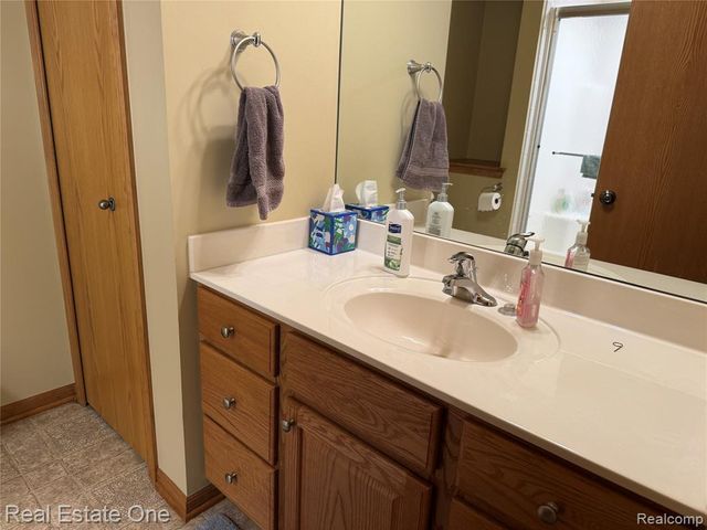 1374 Blue Heron Drive, Highland, MI 48357