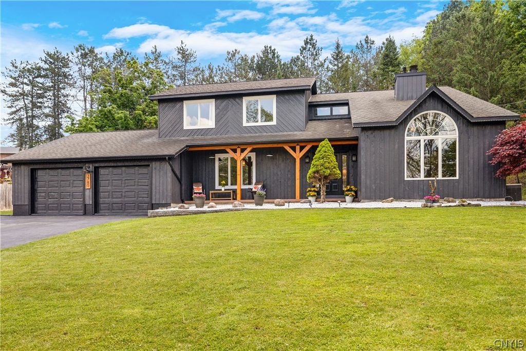 2780 Lyons Road, Camillus, NY 13031