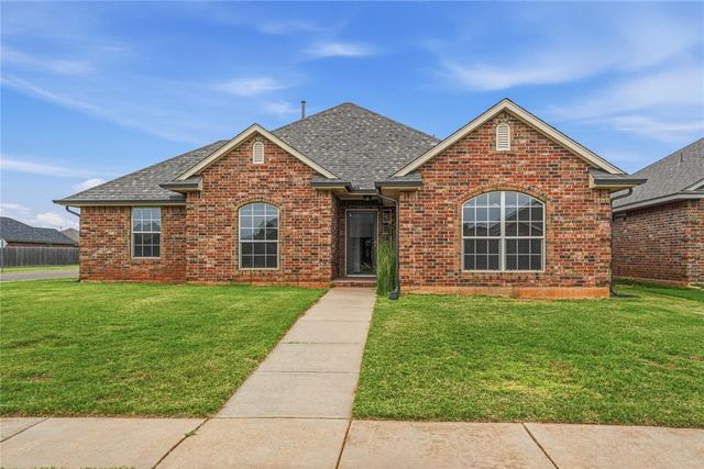 1700 SW 31st Terrace, Moore, OK 73160