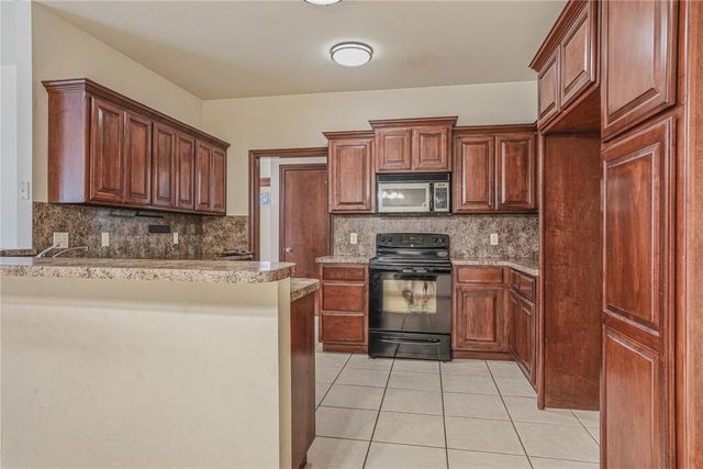 1700 SW 31st Terrace, Moore, OK 73160