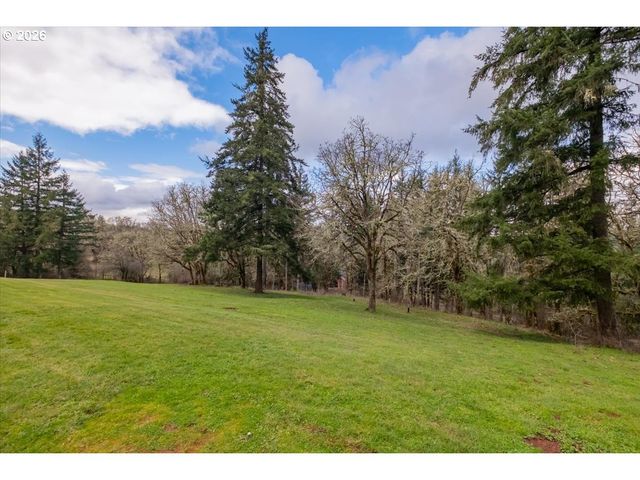 30920 BERLIN Rd, Lebanon, OR 97355