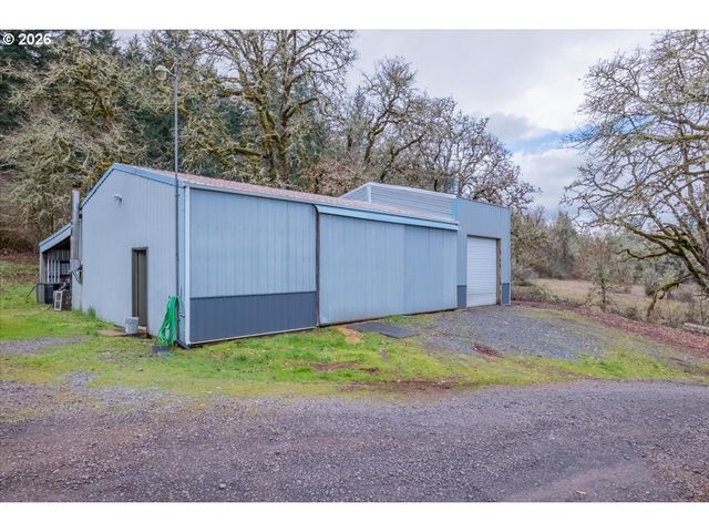 30920 BERLIN Rd, Lebanon, OR 97355