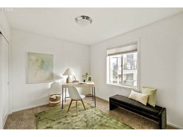 1242 N MORGAN St, Portland, OR 97217