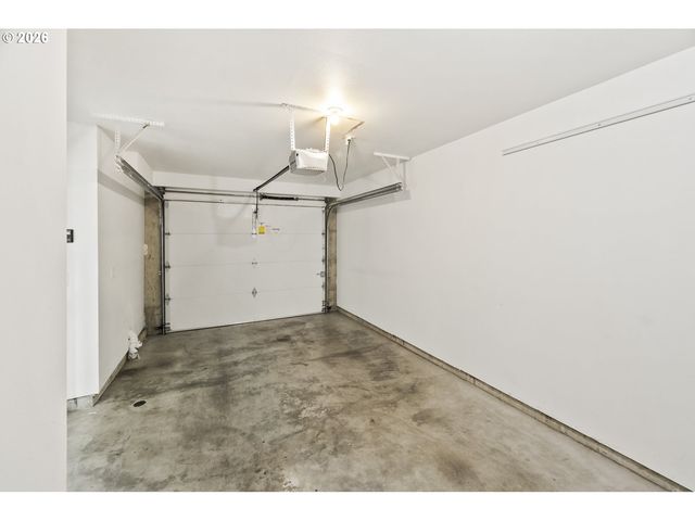 1242 N MORGAN St, Portland, OR 97217