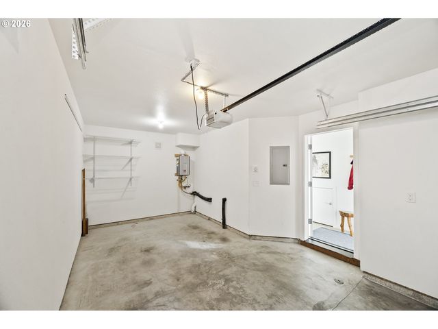 1242 N MORGAN St, Portland, OR 97217