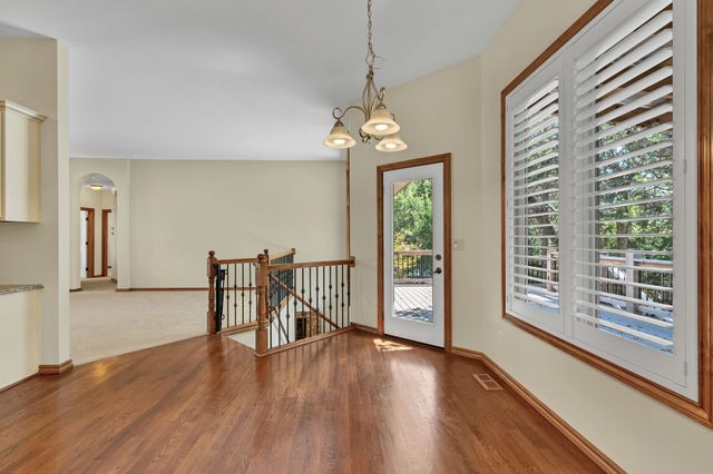 2405 N PECKHAM COURT, Wichita, KS 67228