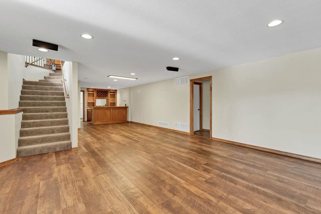 2405 N PECKHAM COURT, Wichita, KS 67228