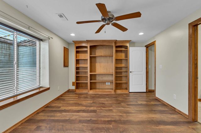 2405 N PECKHAM COURT, Wichita, KS 67228