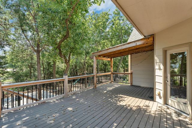 2405 N PECKHAM COURT, Wichita, KS 67228