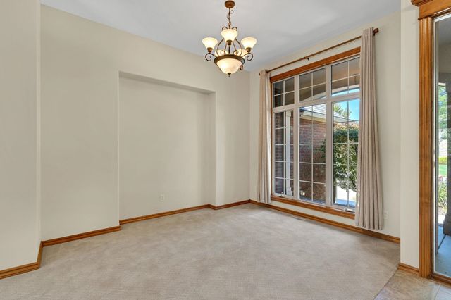 2405 N PECKHAM COURT, Wichita, KS 67228