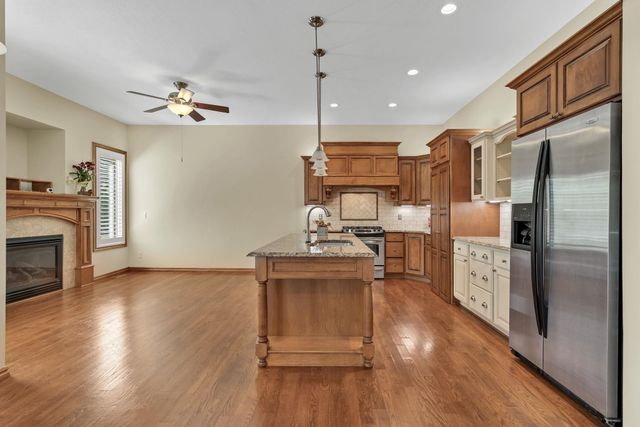 2405 N PECKHAM COURT, Wichita, KS 67228