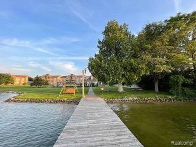 3414 LOON LAKE, Waterford Charter Township, MI 48329