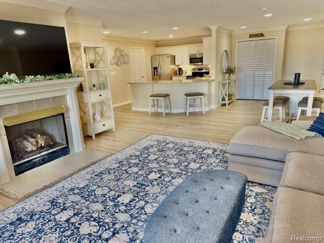 3414 LOON LAKE, Waterford Charter Township, MI 48329