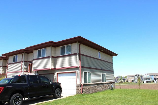 2750 Hazelnut Trail, Sun Prairie, WI 53590