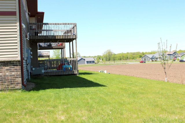2750 Hazelnut Trail, Sun Prairie, WI 53590