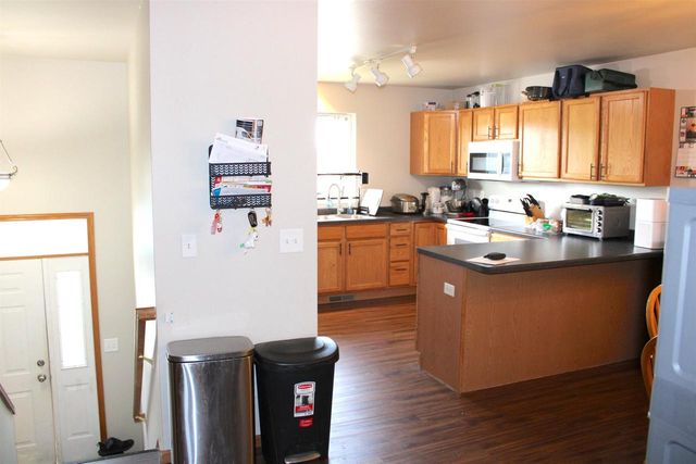 2750 Hazelnut Trail, Sun Prairie, WI 53590