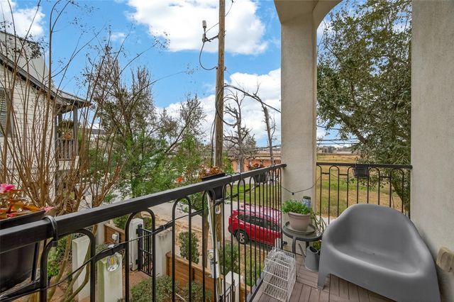 3217 Maxroy Street, Houston, TX 77008