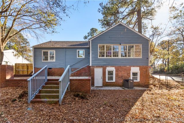 115 Brookwood Avenue, Fayetteville, NC 28301