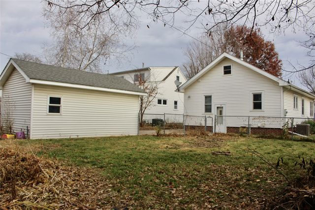 1221 Curtiss Avenue, Ames, IA 50010