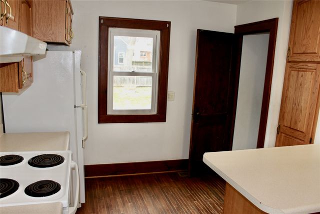 1221 Curtiss Avenue, Ames, IA 50010