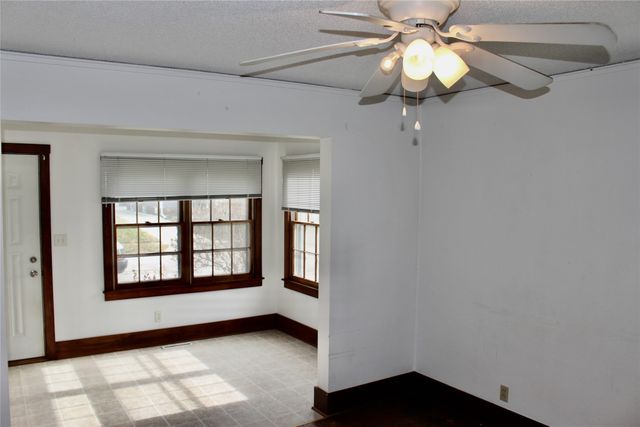 1221 Curtiss Avenue, Ames, IA 50010