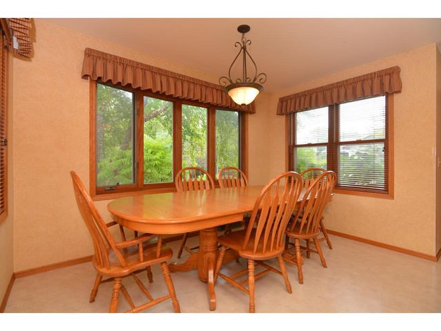 4013 Bordeaux Drive, Janesville, WI 53546