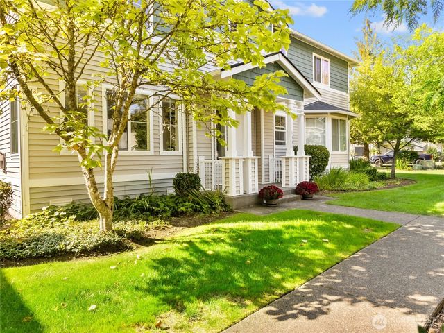 1331 Rowan Ct, Dupont, WA 98327
