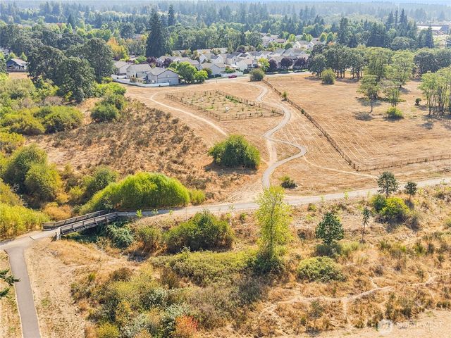 1331 Rowan Ct, Dupont, WA 98327