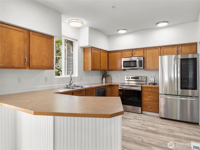 1331 Rowan Ct, Dupont, WA 98327